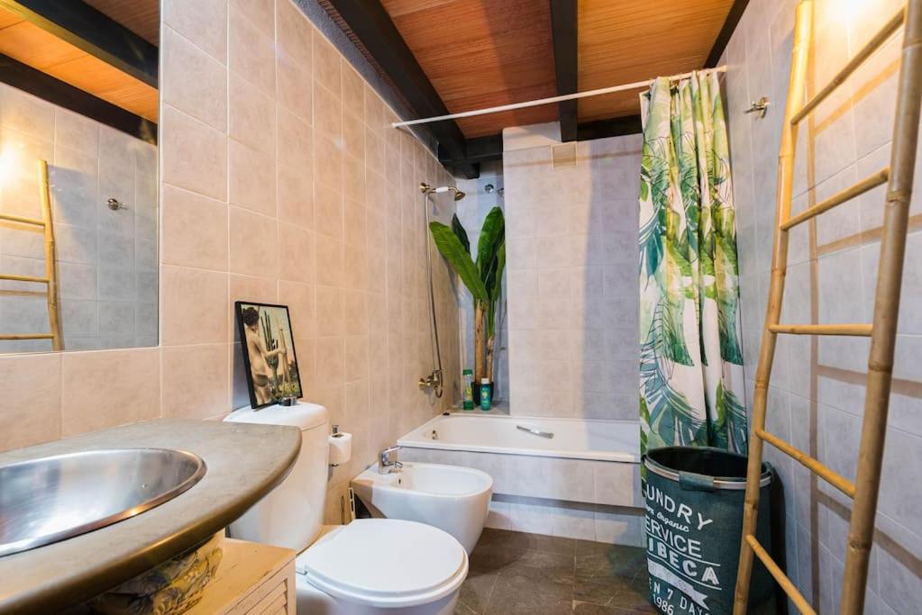 Апартаменты Cosy Loft With Amazing Terrace & Spectacular Views Гранада Экстерьер фото